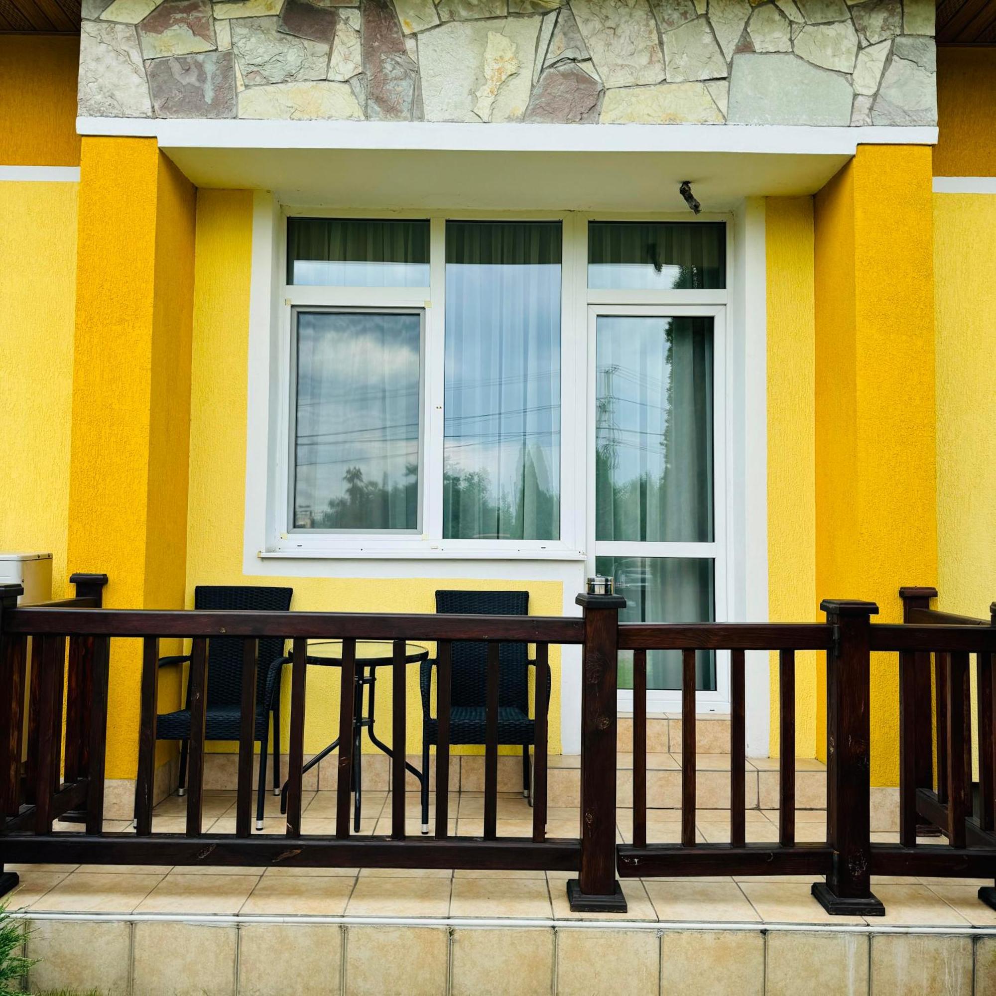 Kiev 365 Park Hotel Sofiivska Borshchahivka Bagian luar foto